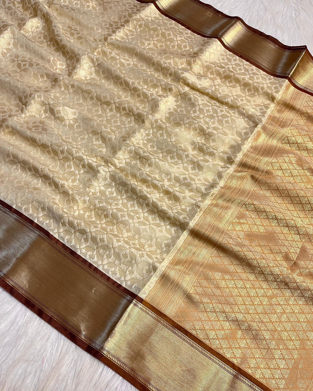Banarasi Kanjivaram Tissue Zari Saree