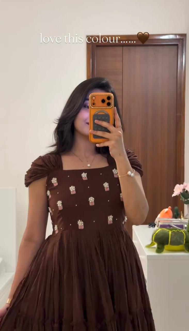 Mul Mul Cotton Gown