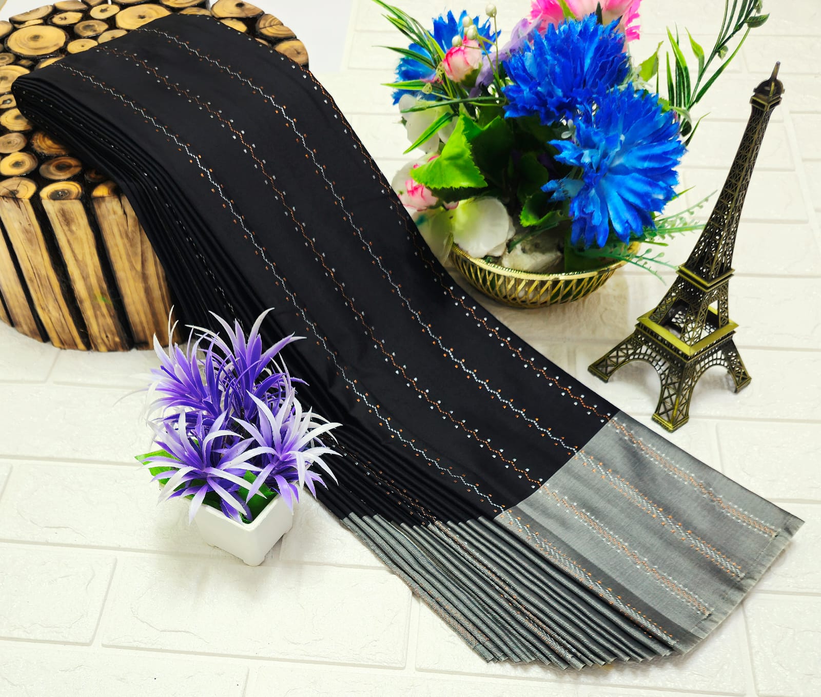 Grand Wedding & Party Wear Soft Silk Saree
