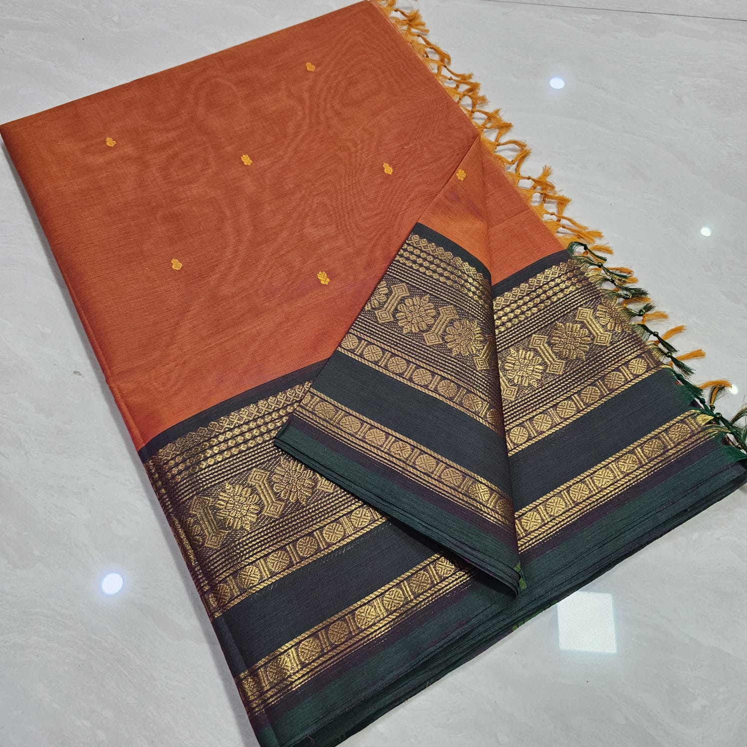 Kanchi Cotton Butta Saree