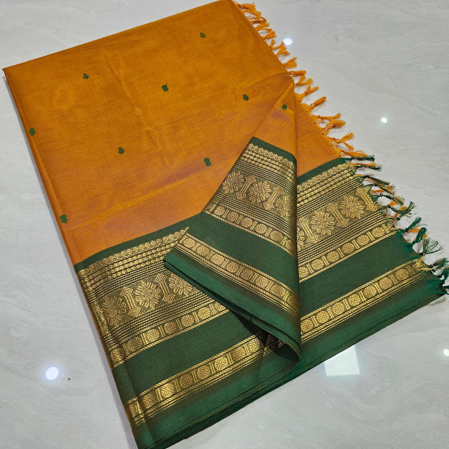 Kanchi Cotton Butta Saree