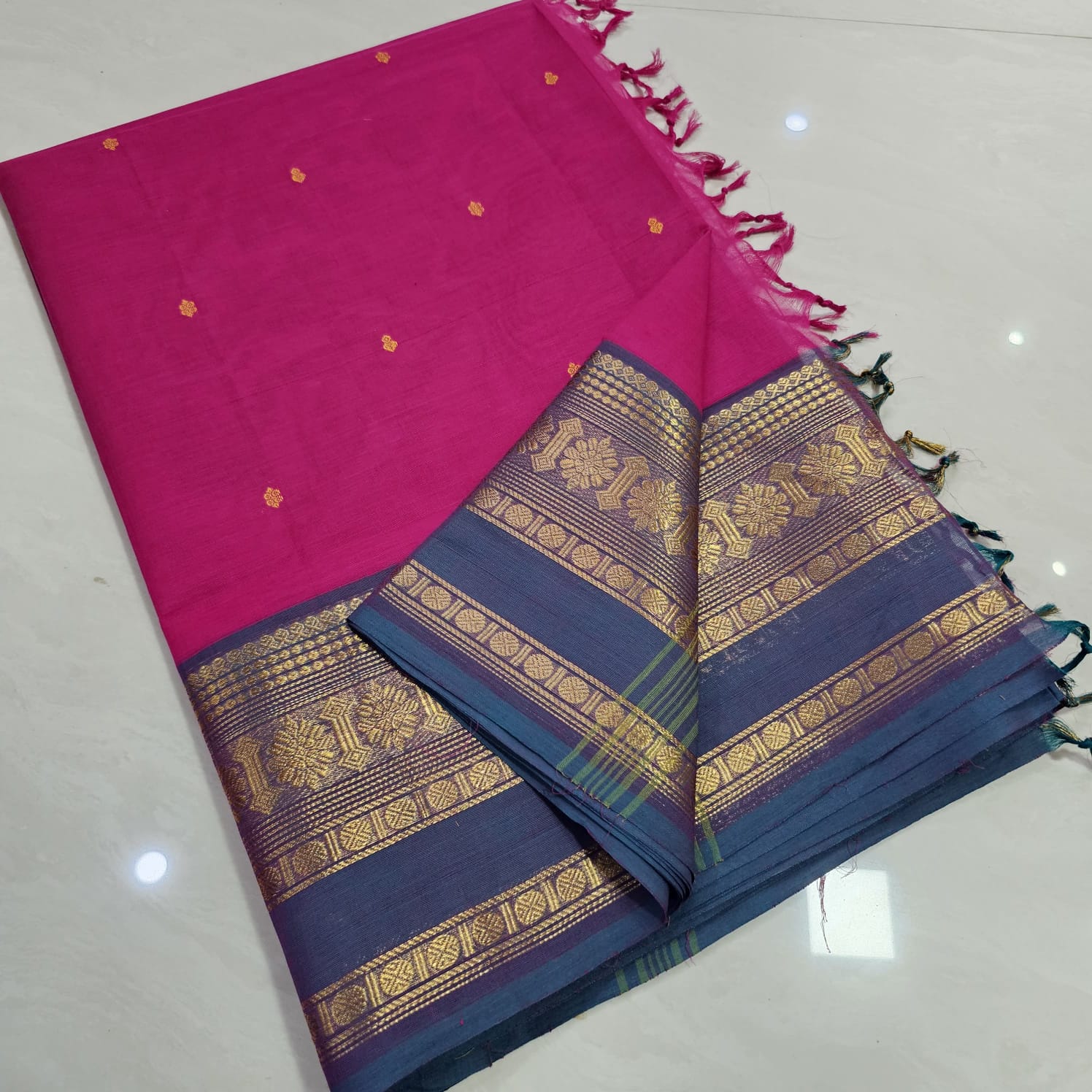 Kanchi Cotton Butta Saree