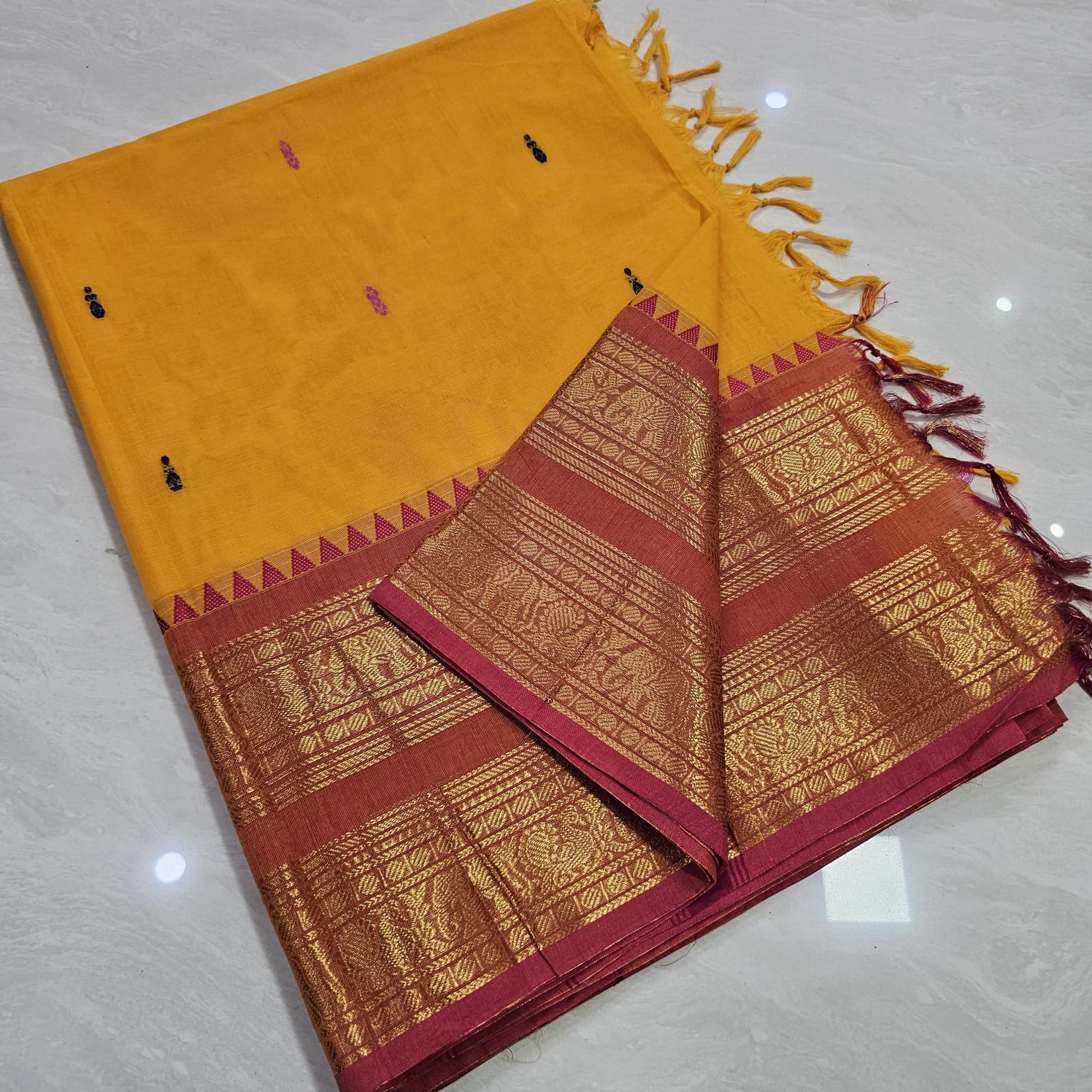 Kanchi Cotton Butta Saree