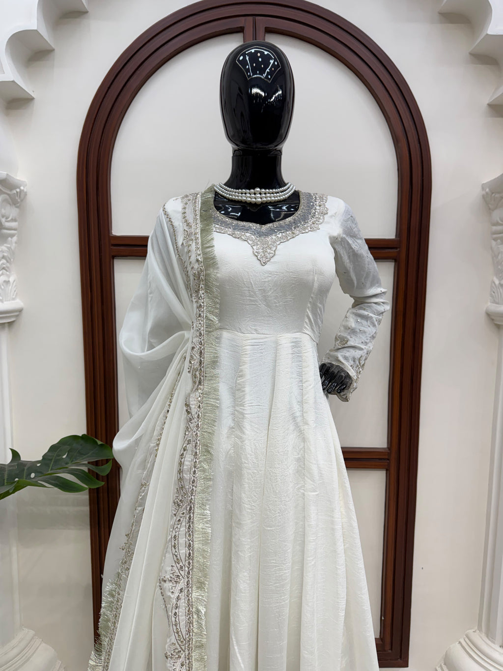 Vichitra Anarkali Dupatta Pant Set