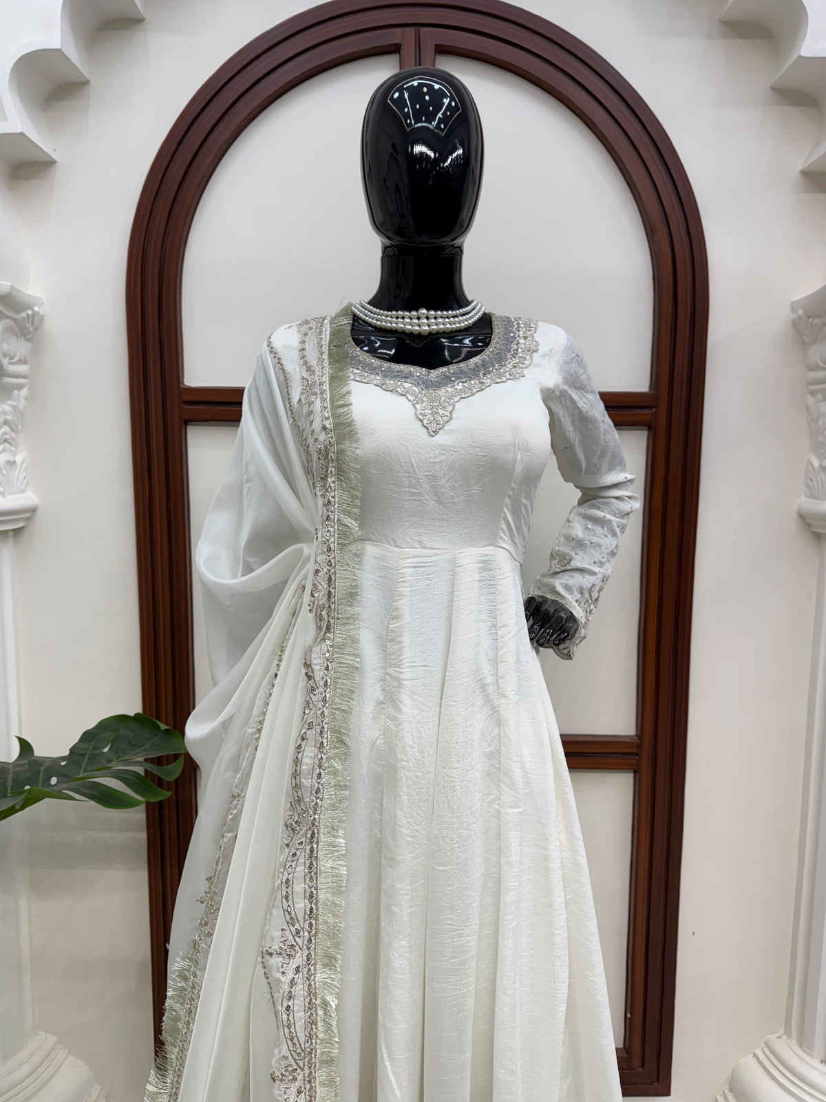 Vichitra Anarkali Dupatta Pant Set