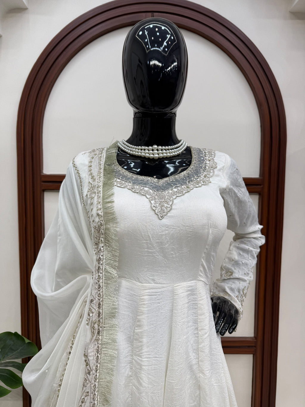 Vichitra Anarkali Dupatta Pant Set