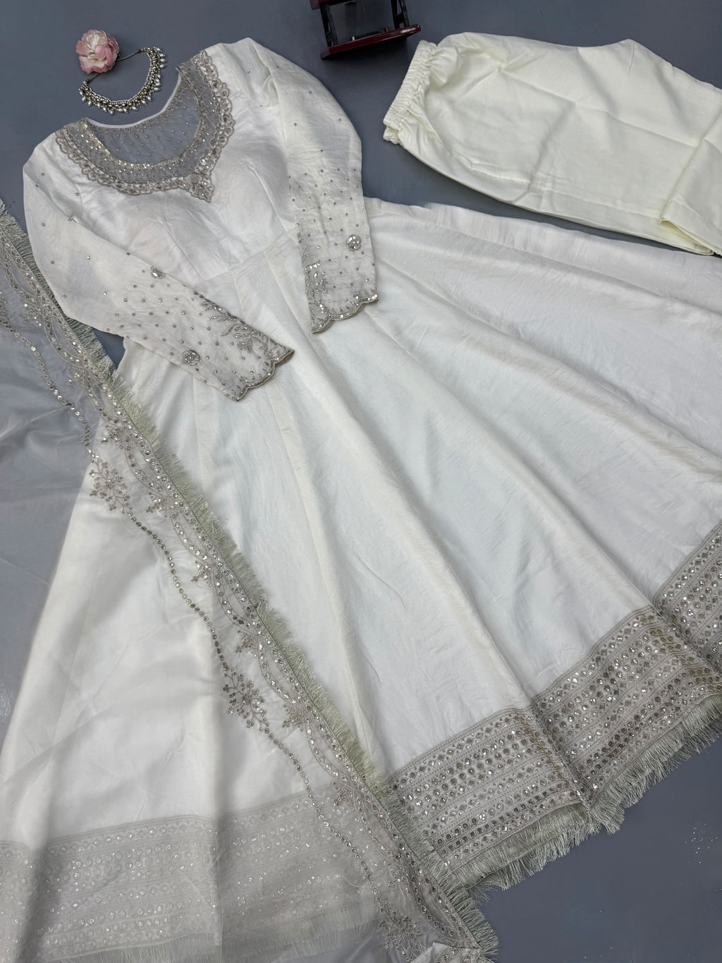 Vichitra Anarkali Dupatta Pant Set