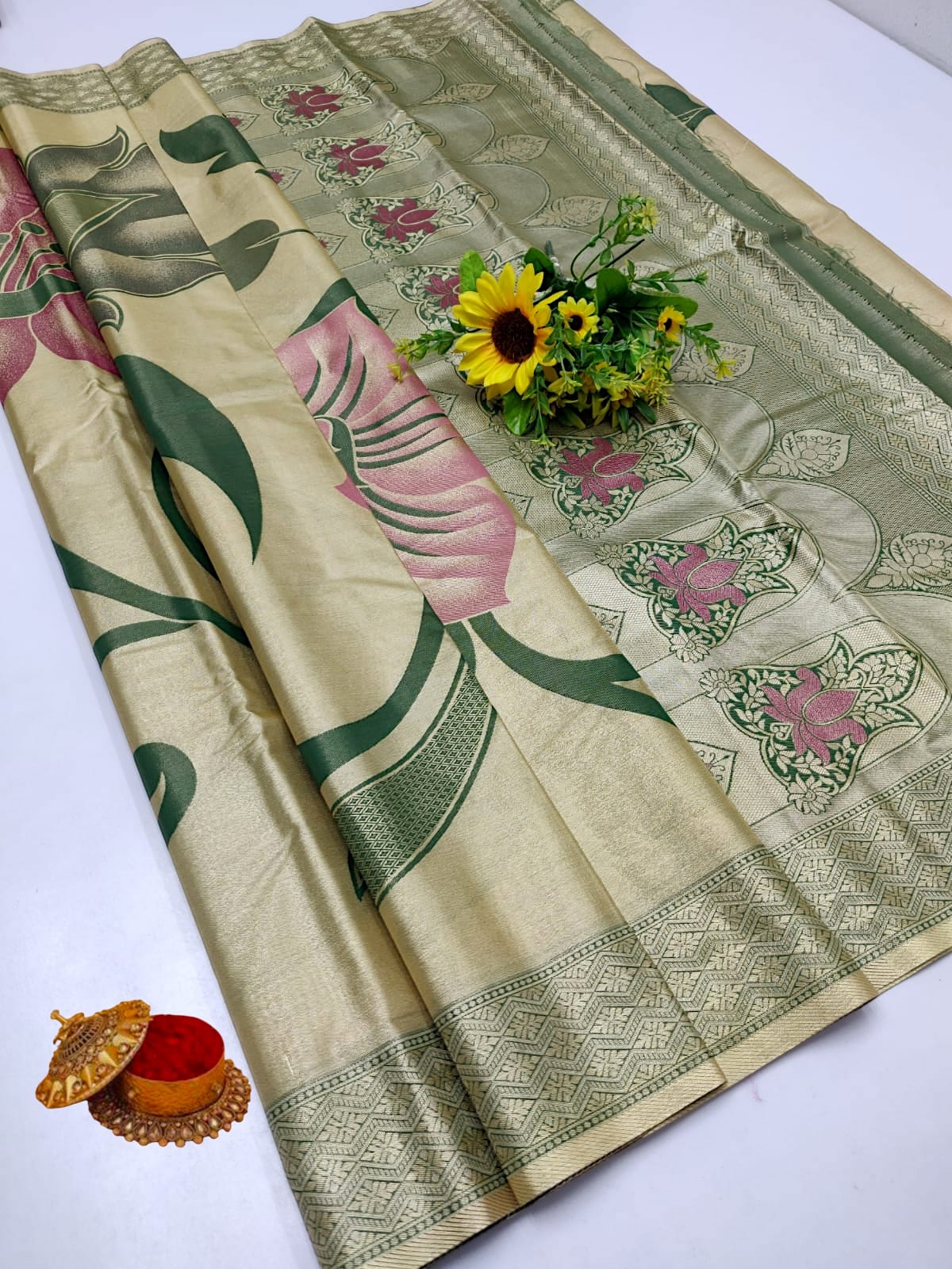 Dharmavaram Shining Luxury Silk Saree