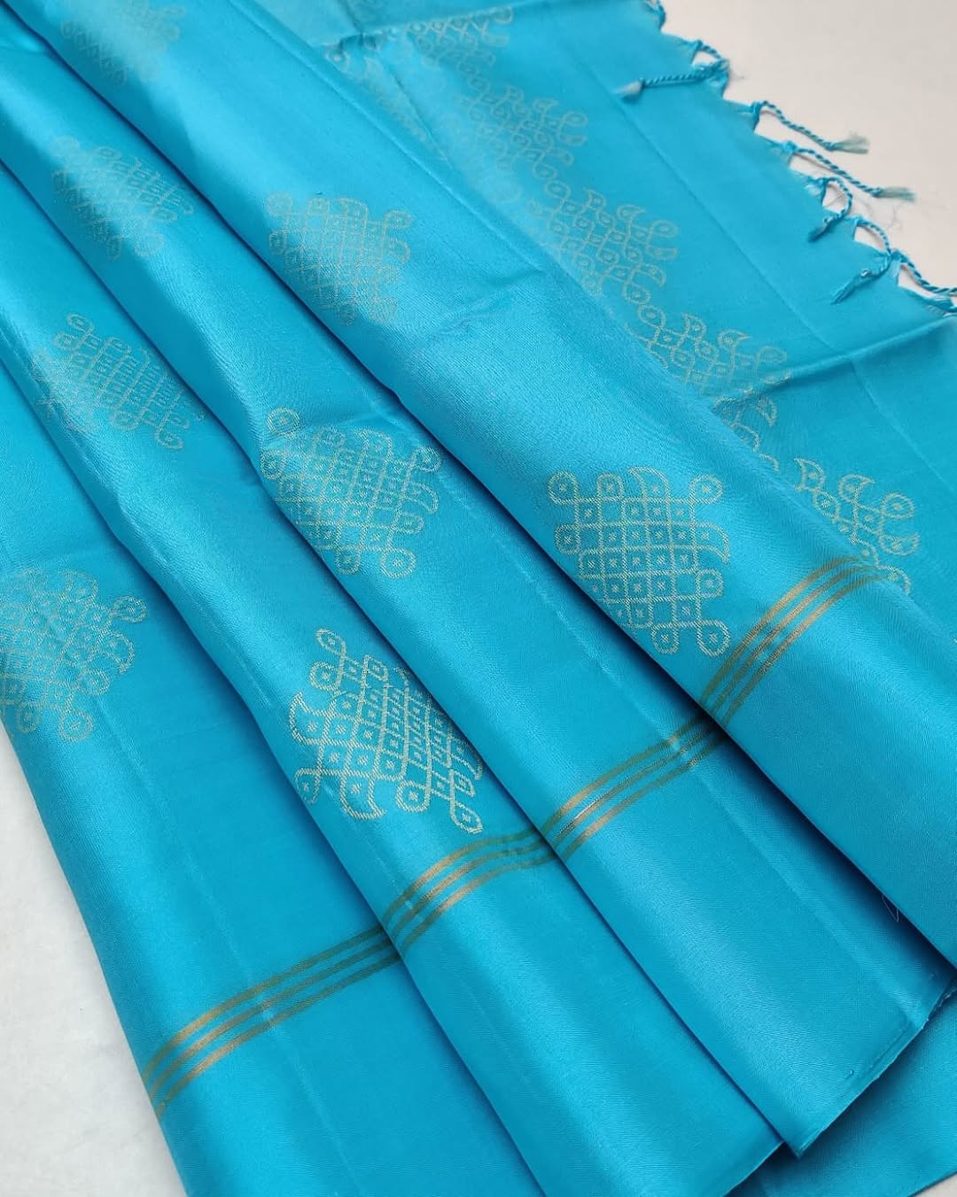 Vintage Collection Premium Soft Silk Saree