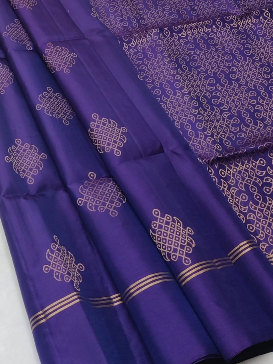 Vintage Collection Premium Soft Silk Saree